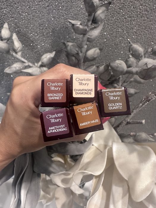 Zestaw kosmetykow Charlotte Tilbury