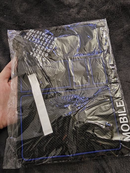 Прорезиновий килимок в автомобіль