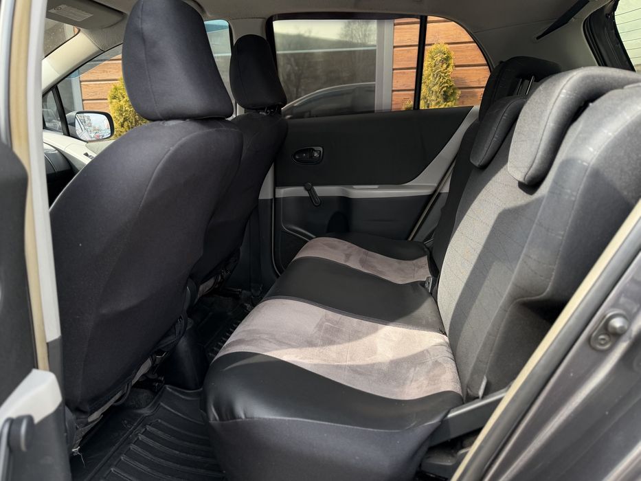 TOYOTA YARIS 2011 року, 1.4 дизель, механіка, передній привід.