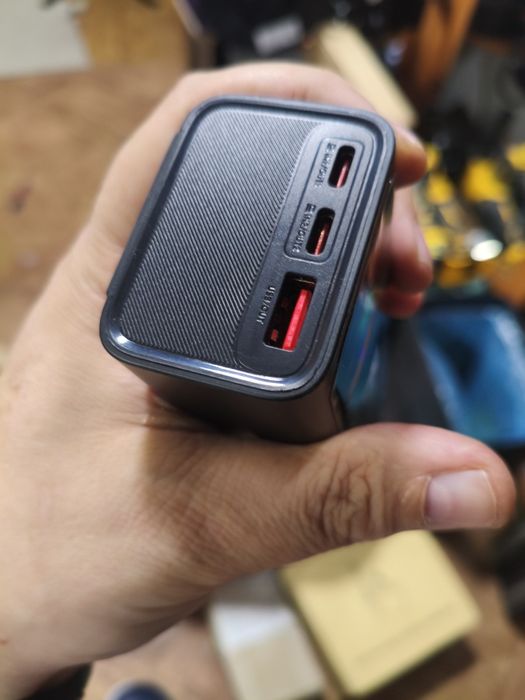 Павербанк для ноутбуков 100W. 24000 mAh. Для любых гаджетов .