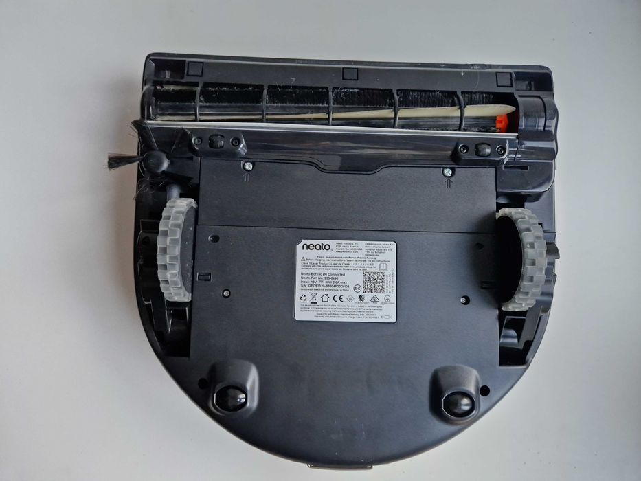 Robot sprzątający Neato Botvac D6 Connected czarny