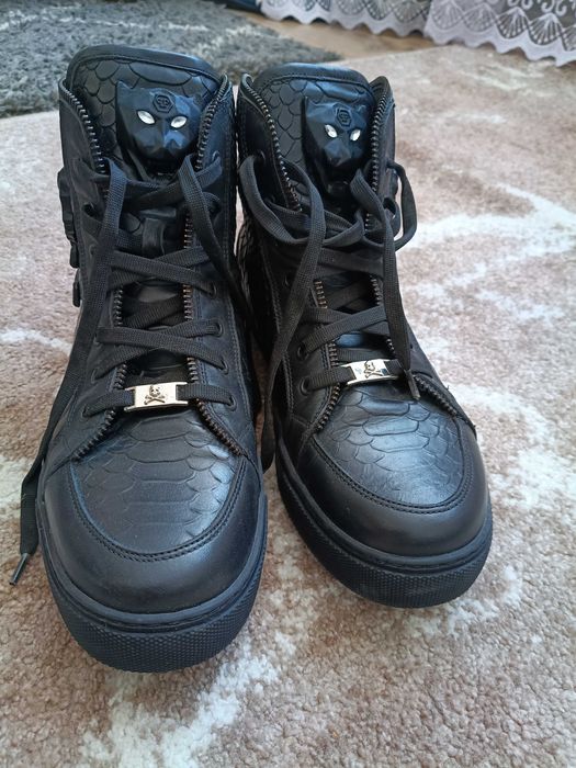 Продам класні кросівки