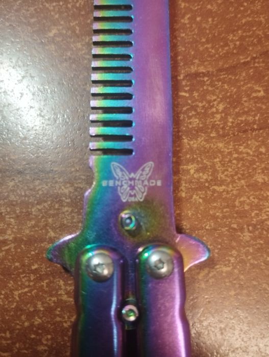 Ніж метелик (гребінець)