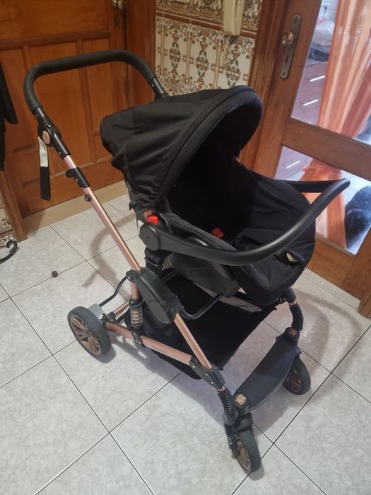 Carrinho de bebé 3 em 1