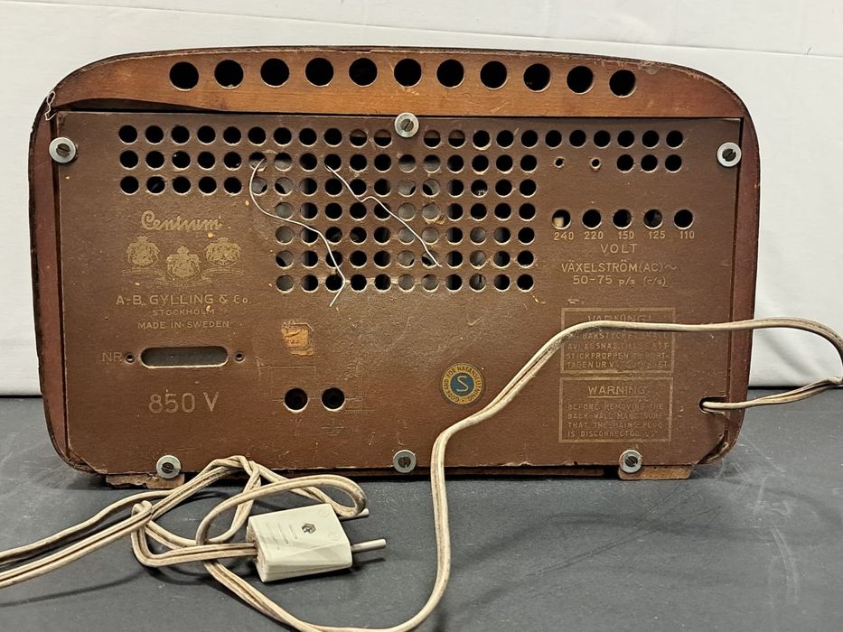 Rádio antigo Centrum