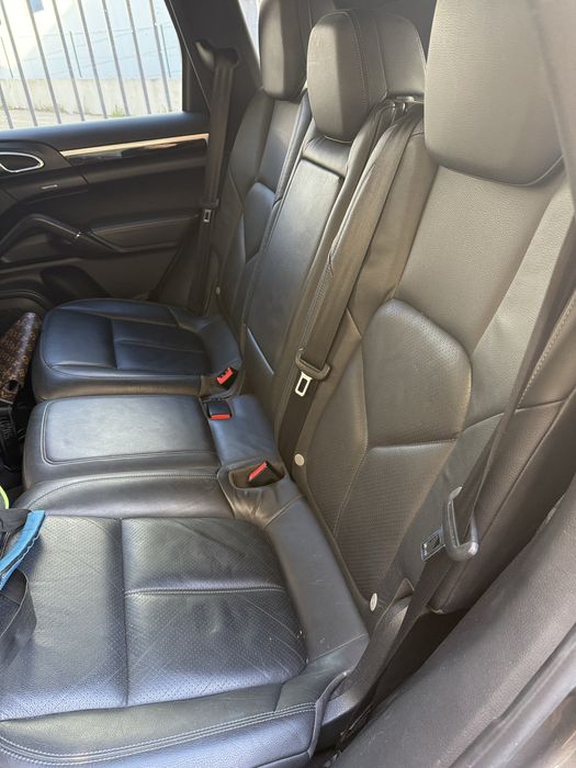 Porsche Cayenne 3.0