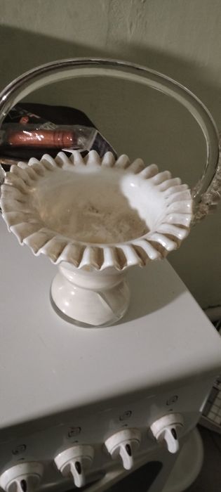 Koszyk szkło białe z PRL