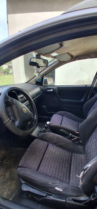 Astra caravan para peças