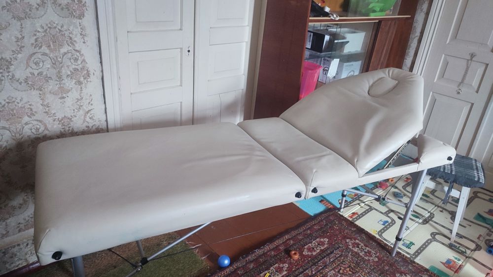 Продам масажний стіл