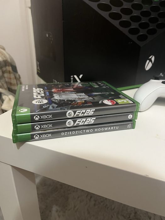 Xbox series x + 2 pady + gry + ubezpieczenie