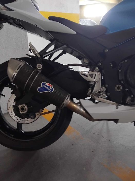 Suzuki GSX-R750 L5