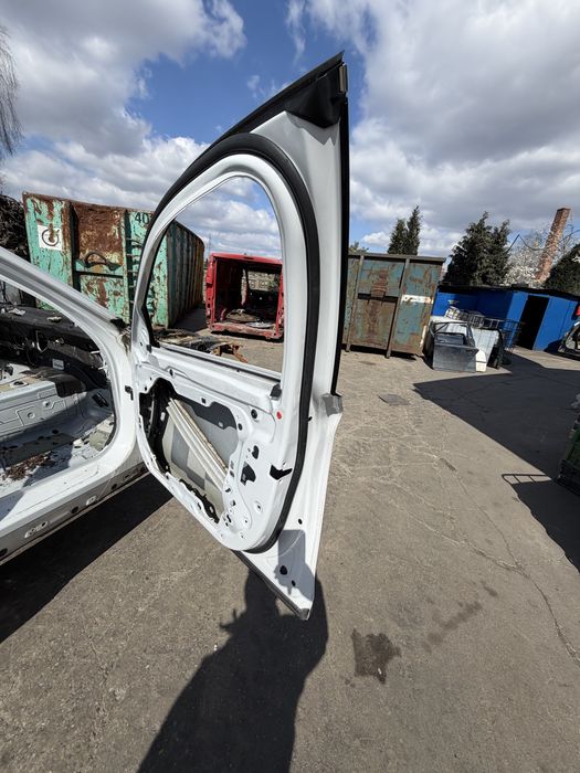 Drzwi BMW G12 A96 przód lewe prawe BMW G11 Seria 7 przednie