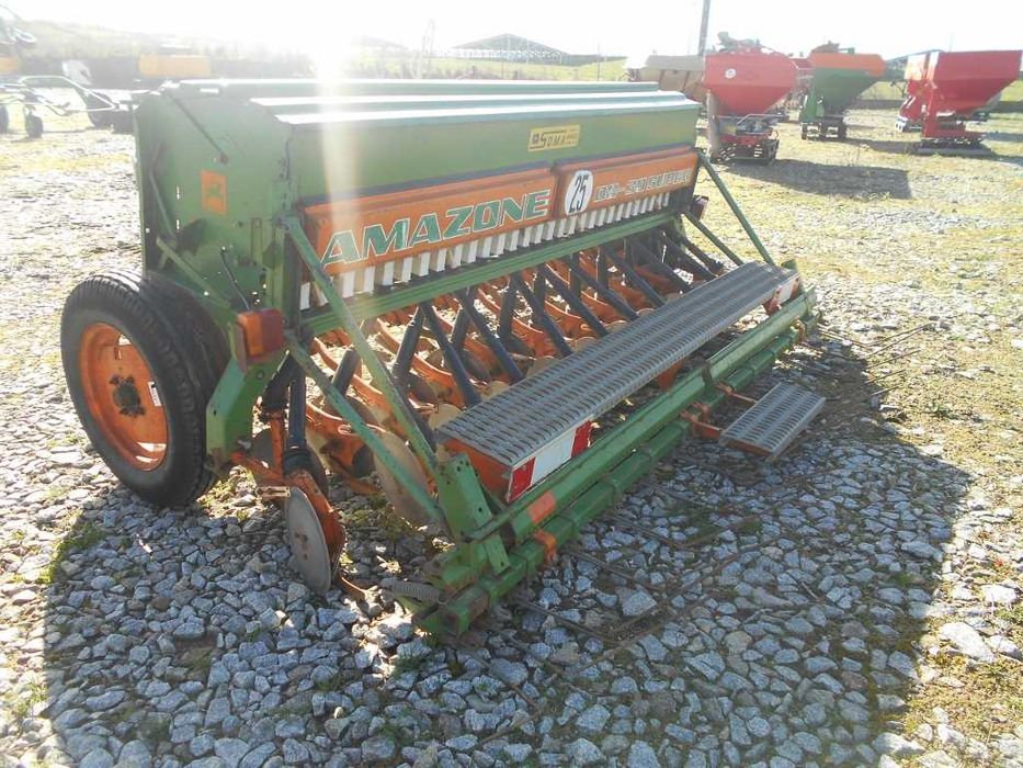 Semeador de discos Amazone 3m