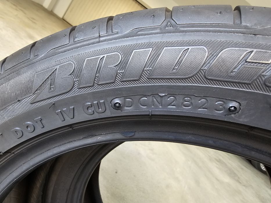 Dois pneus novos p/ Smart 175/55 r15 77V Bridgestone Potenza RE050A