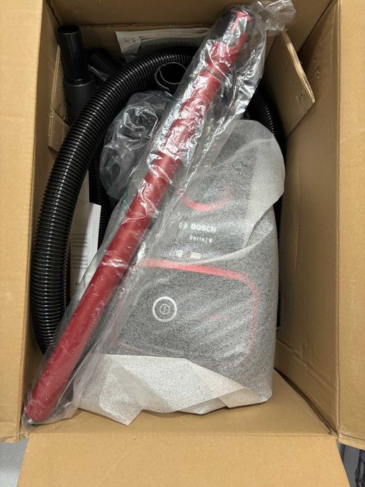 Aspirador com Saco BOSCH BGL6POW2 Séie 6 ProPower