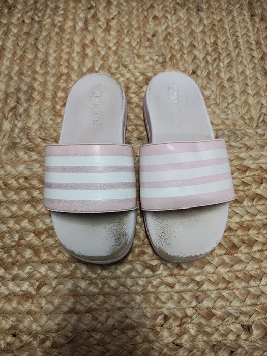 ADIDAS r.32 różowe klapki.