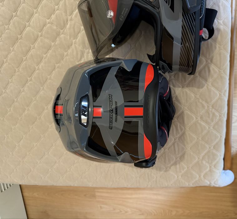 Conjunto 2 capacetes scorpion exo R1