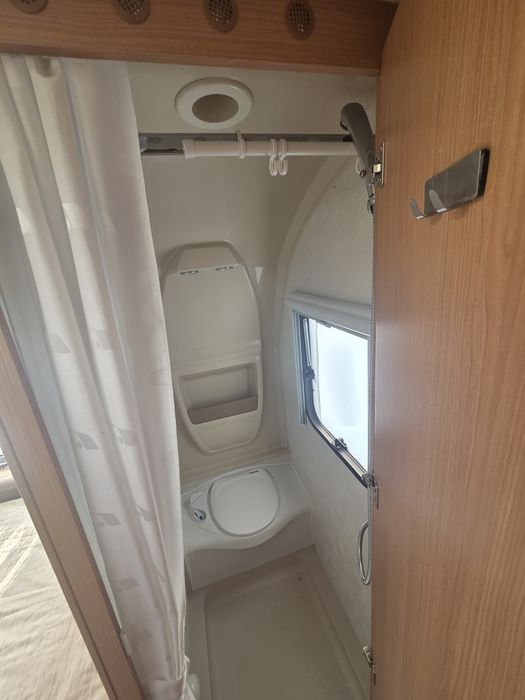 Adria Adora 462 PU  markiza przedsionek 2012 rok mover ogrzewanie podł