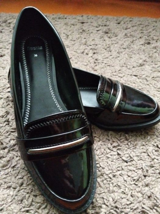 Продам лофери для дівчинки