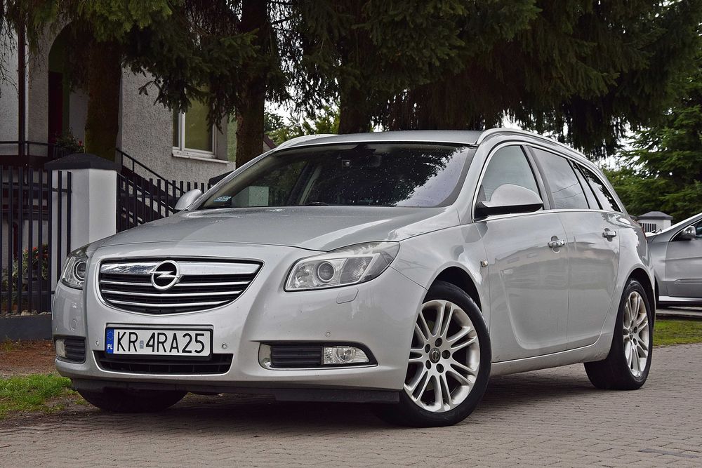 OPEL INSIGNIA 2.0 CDTI 160 KM Kombi Klimatyzacja Półskóra Elektryka Navi 2009 ROK!