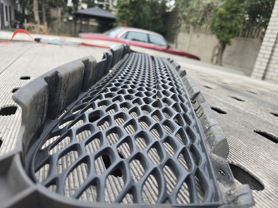 Dolna kratka zderzaka dodge durango 2019