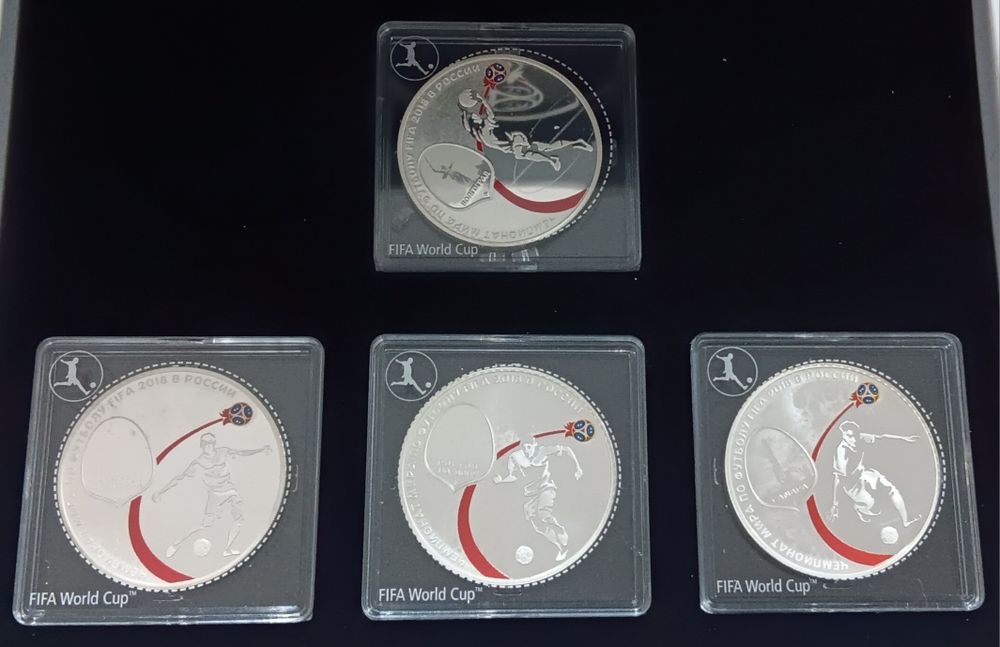 Caixa Ref. 1: Official Licensed Silver Coins