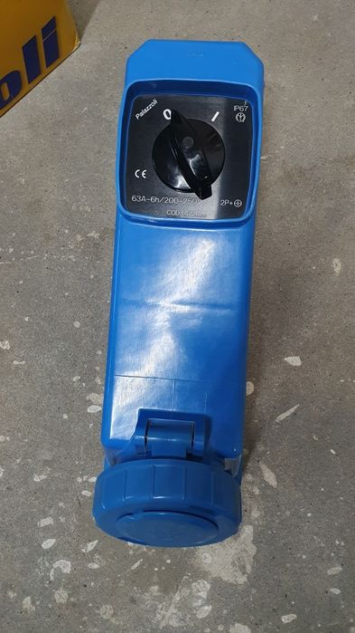 Gniazdo przełącznikowe siła Palazzoli 63A-6h/200-250V