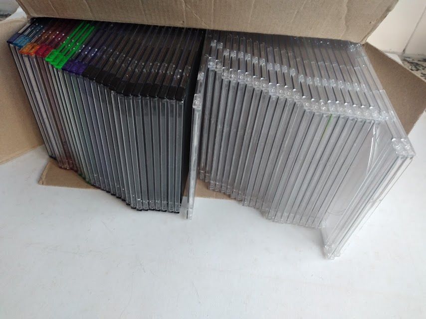 Boxes for CDs / DVDs64585887380482122