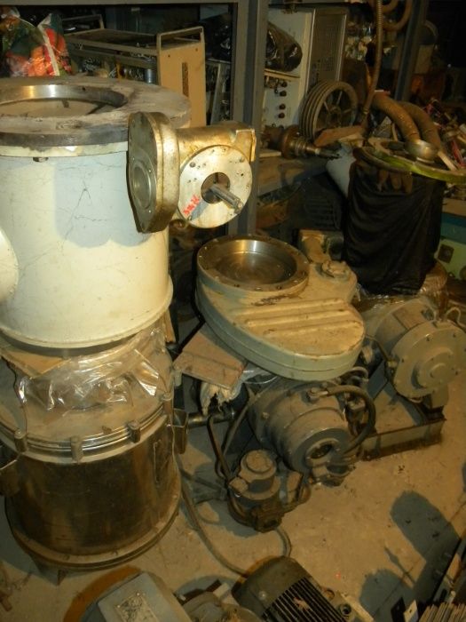 Вакуумный насос АВЗ-20,2НВБМ-160,НВДМ-250,ТМН-1000.