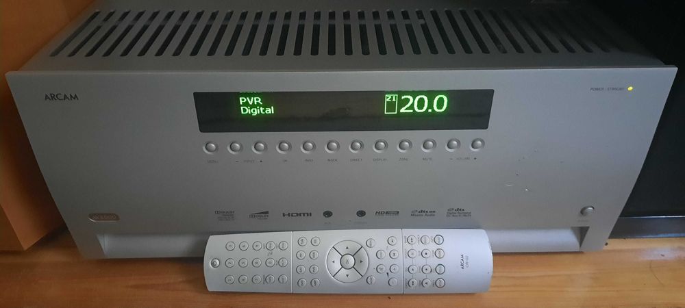 amplituner Arcam