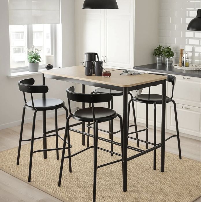 Ikea stół i krzesła hoker barowe czarne
