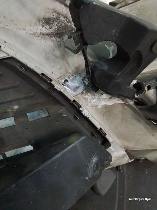 Ford Kuga I MK1 Zderzak Przód Halogen