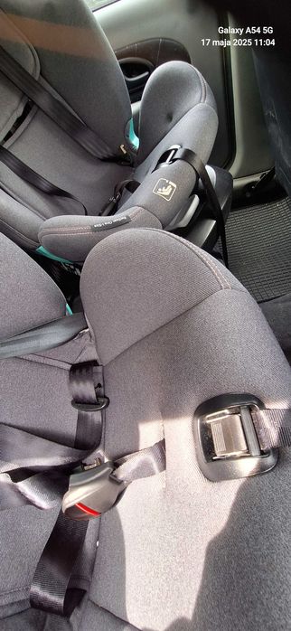 Fotelik samochodowy Lionelo Bastiaan one-i-Size 40-150 cm (0-36 kg)