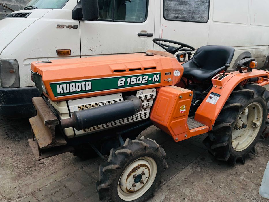 Продам трактор Kubota B1502
