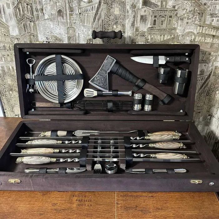 Набір шампурів,шампура,набор шампуров.Подарунок на свято набор в кейсе