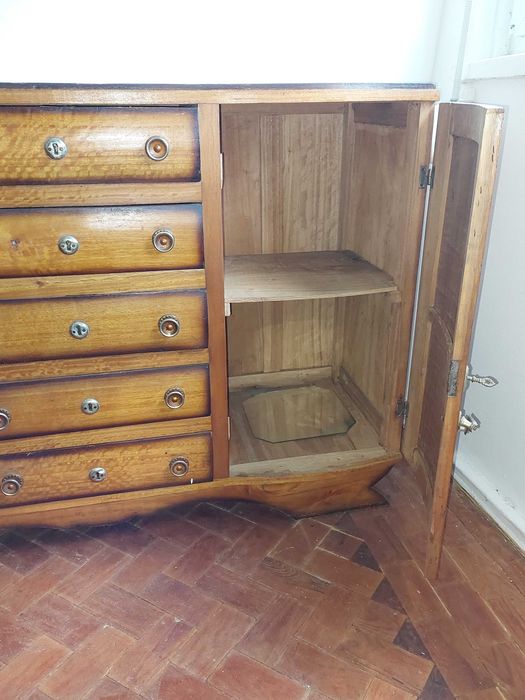 Doação: móveis de sala e mesa