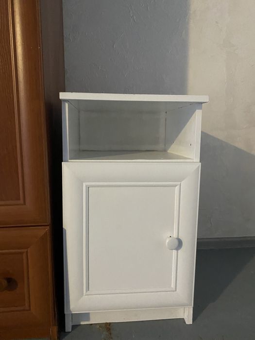 Продам мебель, шкаф, тумбочки