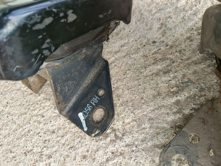 Подушка двигуна коробки куліса Hyundai H1 з малим пробігом