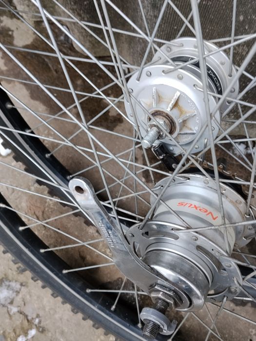 Колесо 26 с планетарной втулкой Shimano Nexus  7 передач  ,динамовтулк