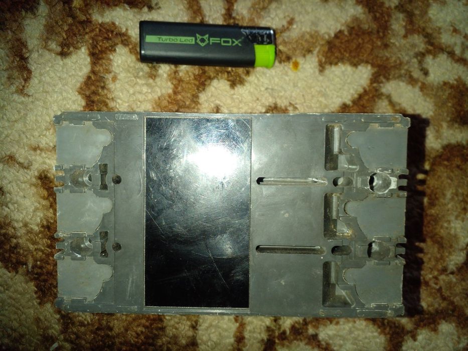 Автоматичний вимикач