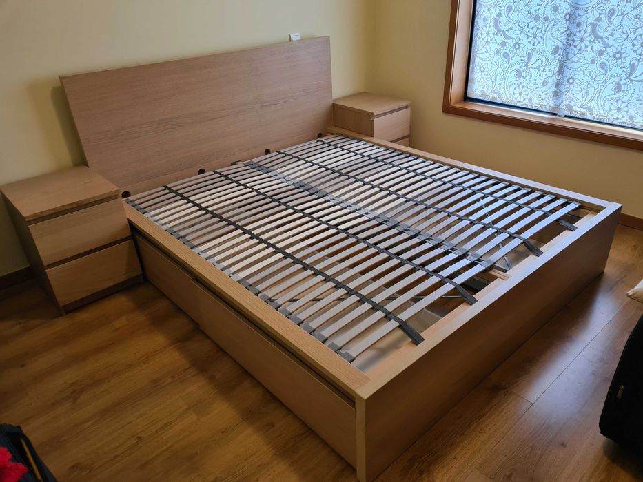 Cama MALM IKEA 160x200cm com Estrado, 4 Gavetas e 2 Mesa de cabeceiras
