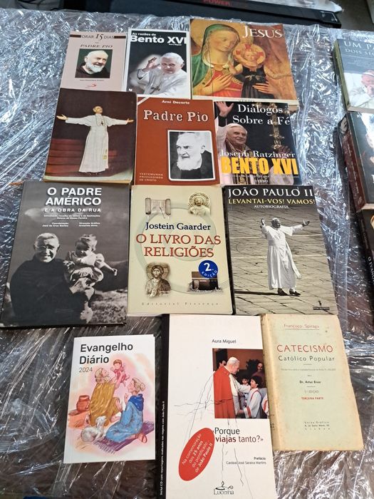 Livros sobre temas religiosos
