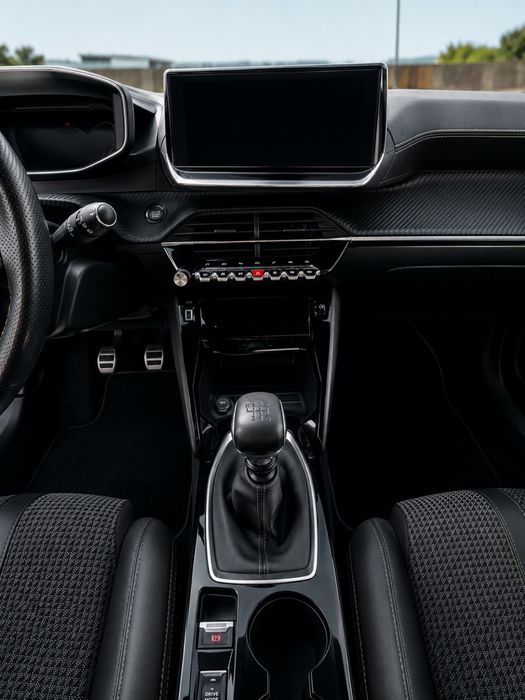 Peugeot 2008 1.2  GT line ( DESDE 221€ mês )
