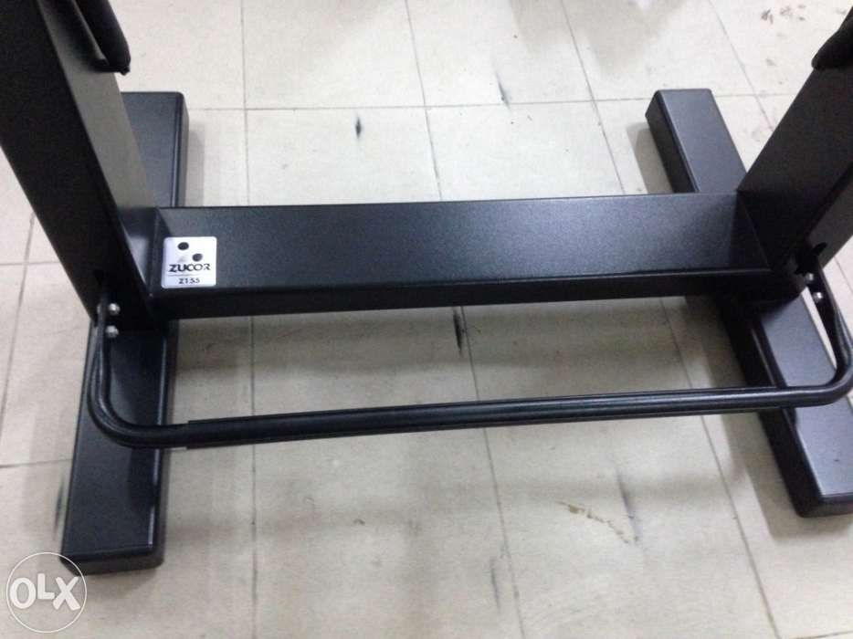 Estirador Profissional Zucor com prancheta e máquina de desenho Mutoh