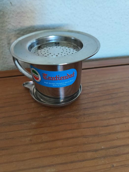 Mini cafeteira em aço