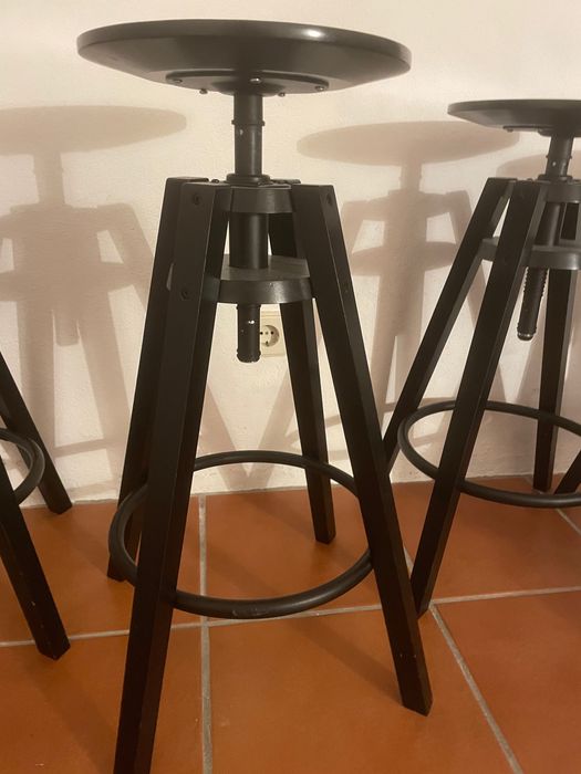 4 bancos altos para ilha