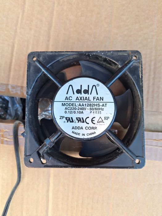 Moto ventiladores de diversos tamanhos e potencias