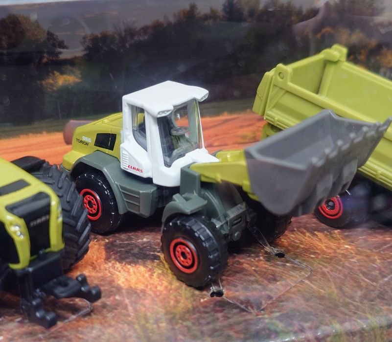 Majorette farm edition series CLAAS kombajn traktor id Buzz VW diorama resorak