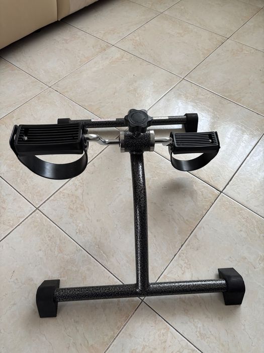 Exercitador de Braços e Pernas