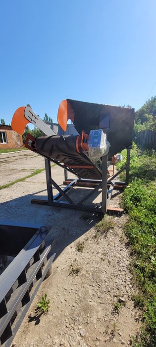 Горизонтальний транспортер, ленточный конвеєр, погрузчик, разгрузчик